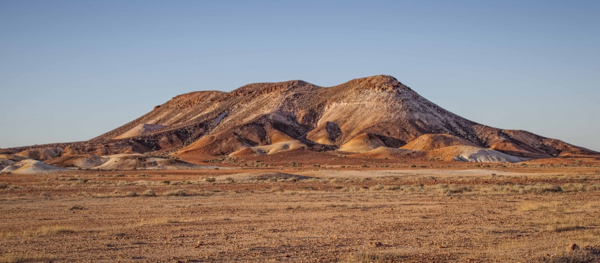 An ochre ridge at Kanku-Breakaways